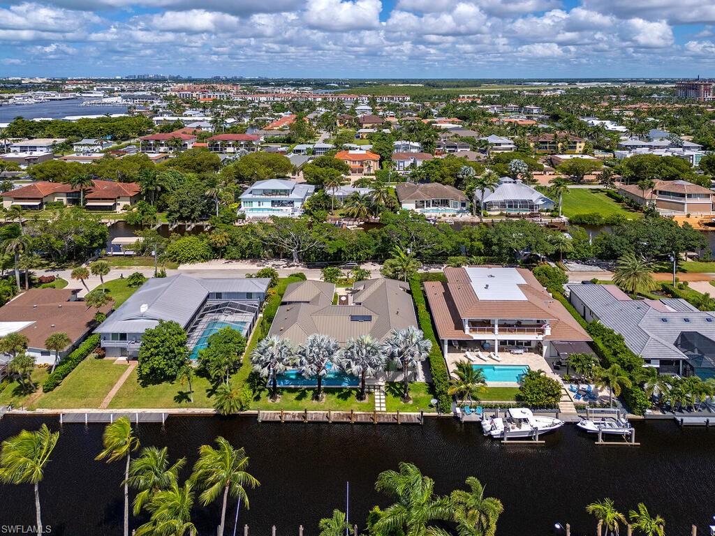 ROYAL HARBOR - Residential