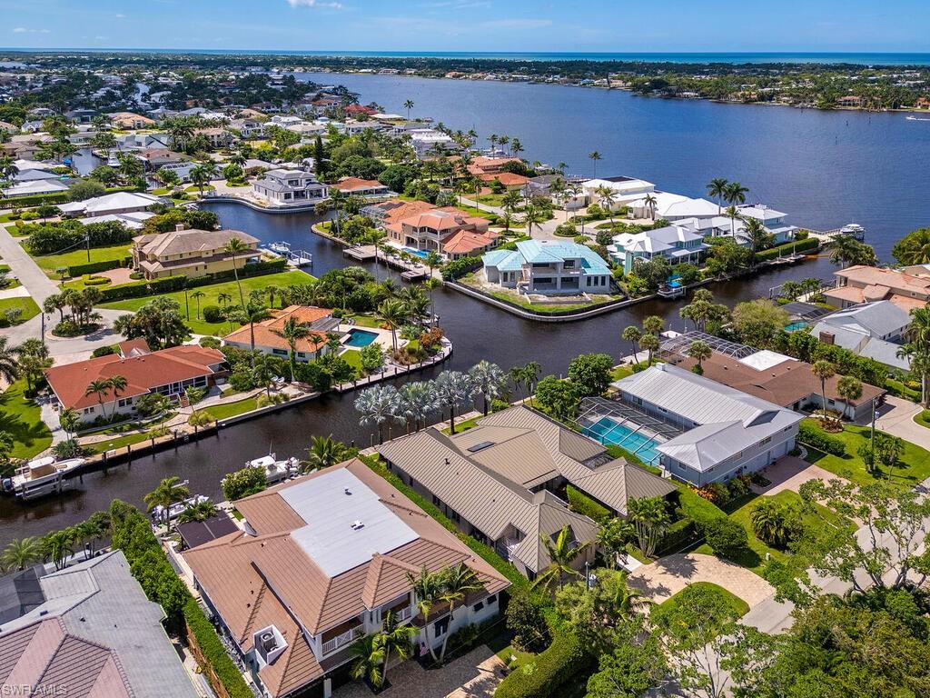 ROYAL HARBOR - Residential