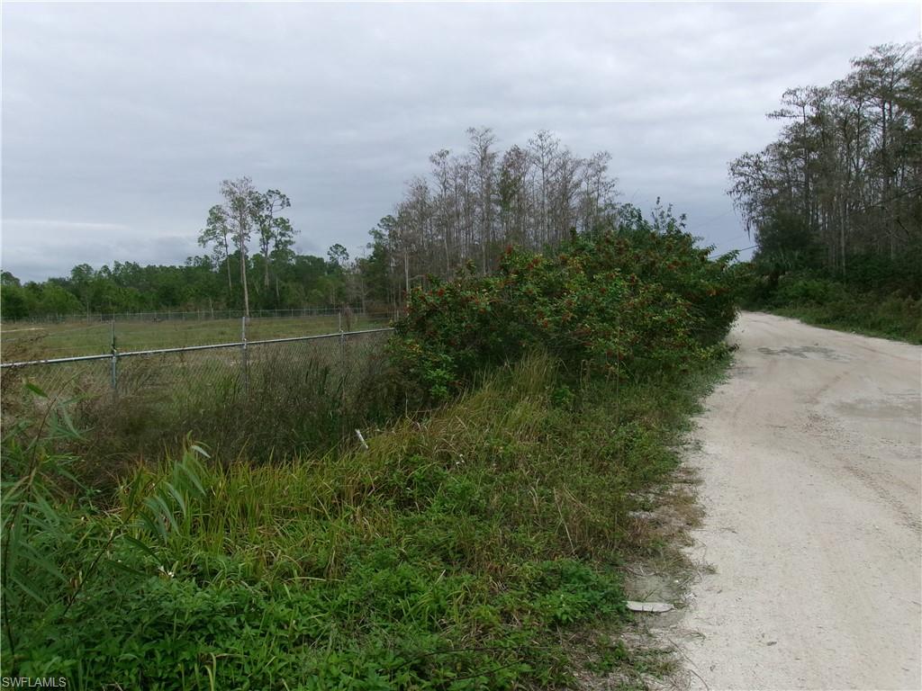 FORT MYERS - Commercial Sale