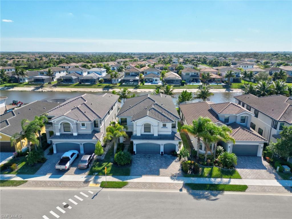 4478 Kensington CIR