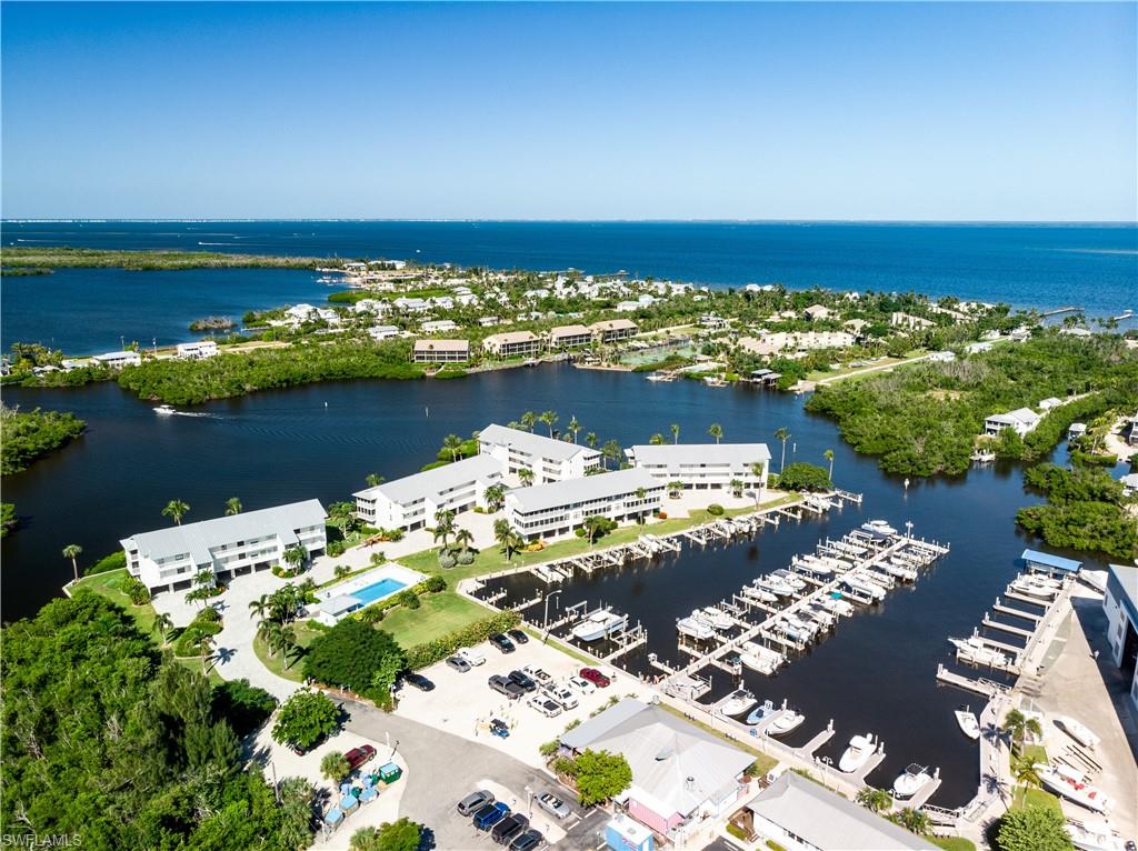 FOUR WINDS MARINA NORTH CONDO - Residential