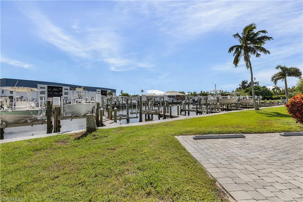 FOUR WINDS MARINA NORTH CONDO - Residential