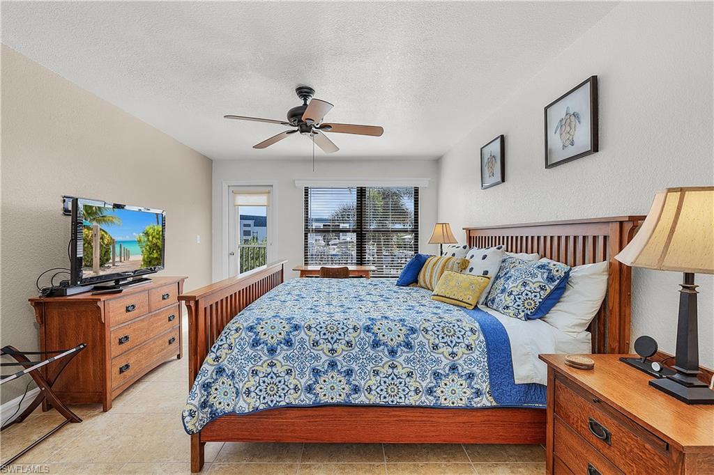 FOUR WINDS MARINA NORTH CONDO - Residential