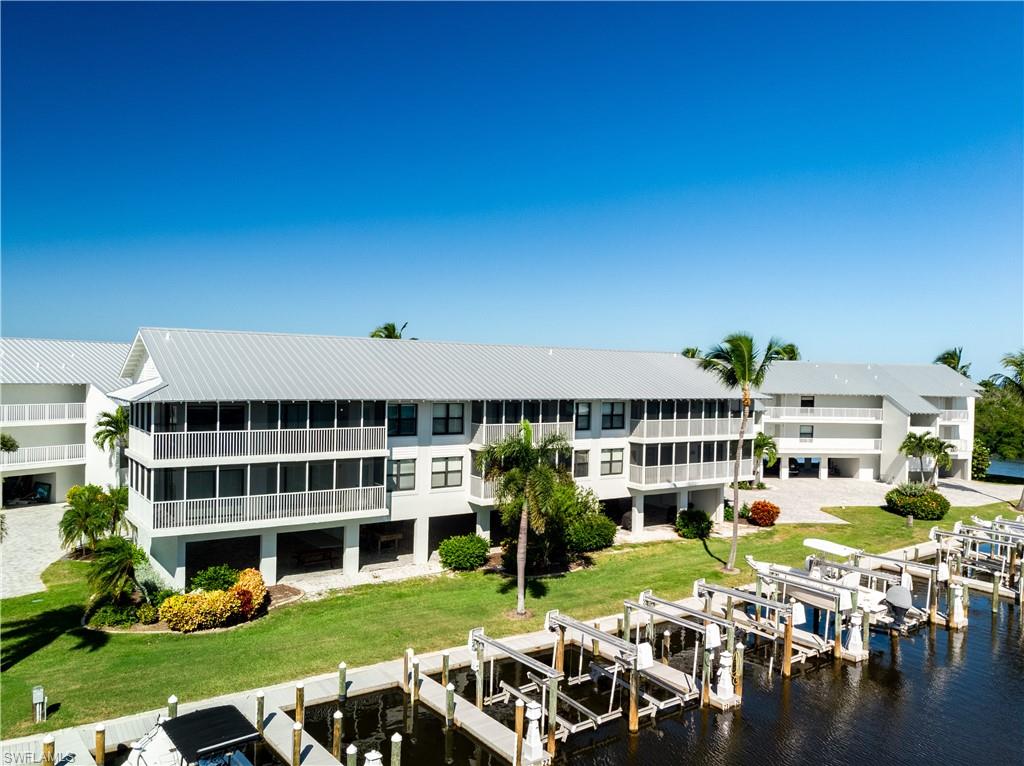 FOUR WINDS MARINA NORTH CONDO - Residential