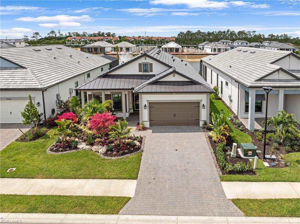 CAYMAS - Residential Lease