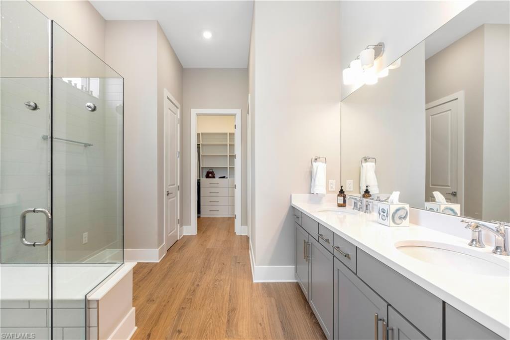 CAYMAS - Residential Lease