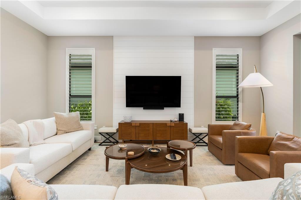 CAYMAS - Residential Lease