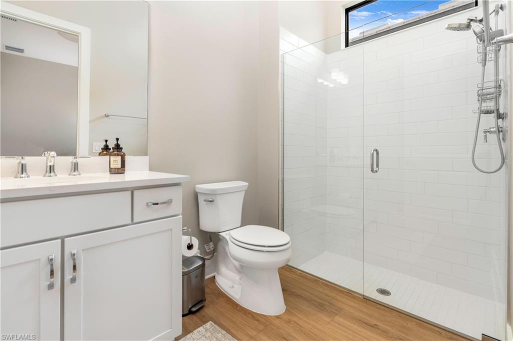 CAYMAS - Residential Lease