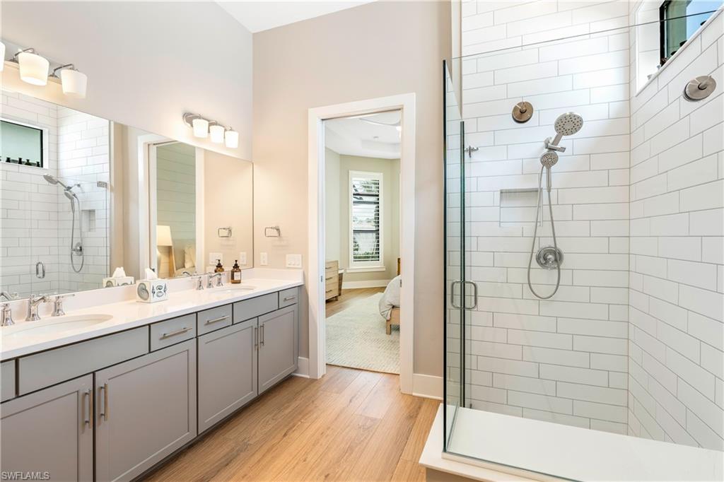 CAYMAS - Residential Lease