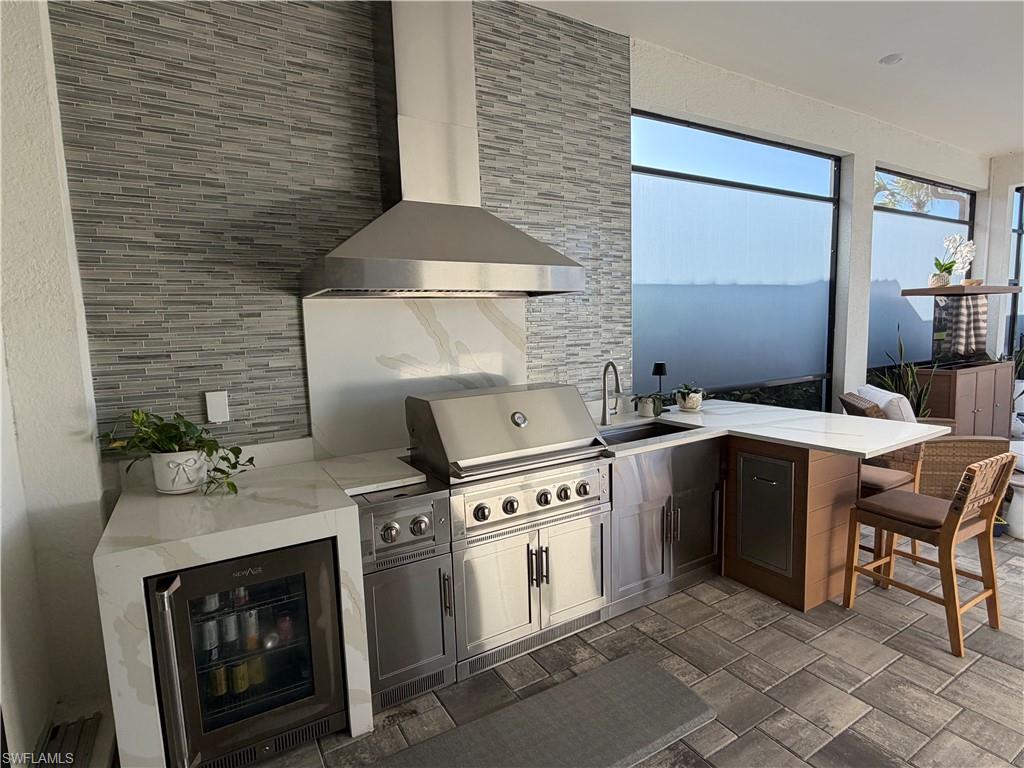 CAYMAS - Residential Lease