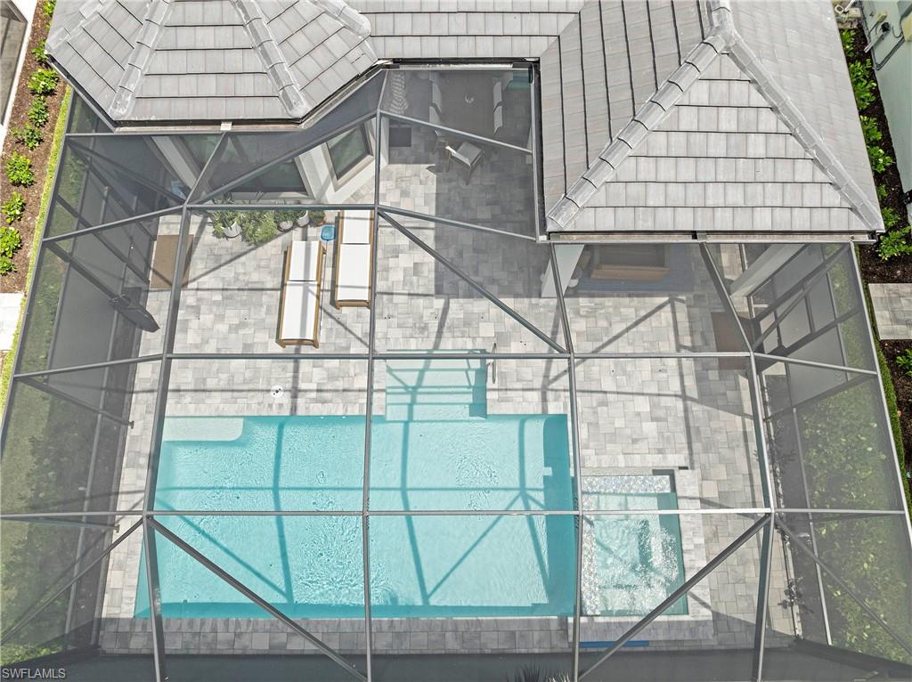 CAYMAS - Residential Lease