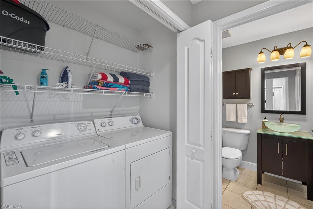 STONEYBROOK - Residential Lease