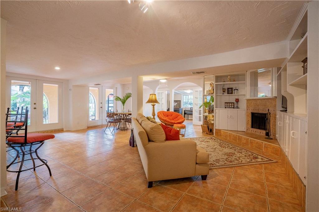 SHRIVER - Residential