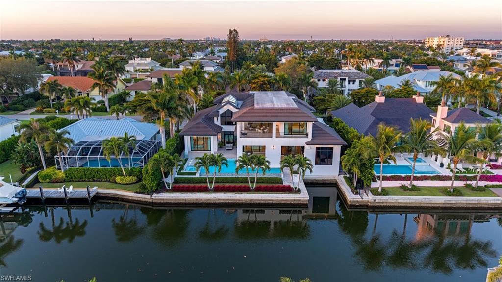 AQUALANE SHORES - Residential