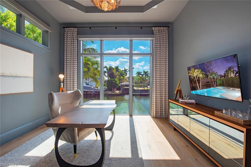 AQUALANE SHORES - Residential