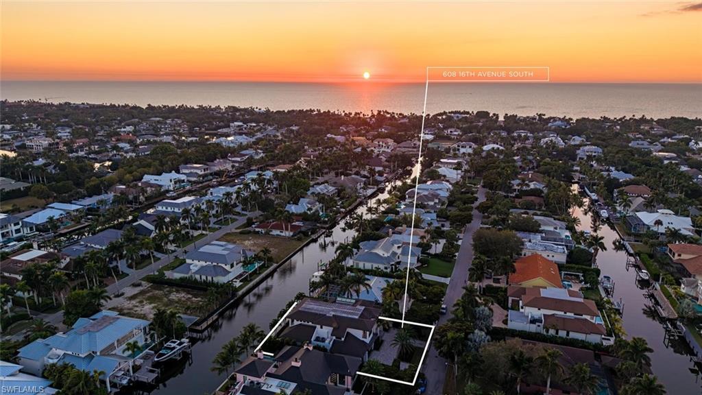 AQUALANE SHORES - Residential