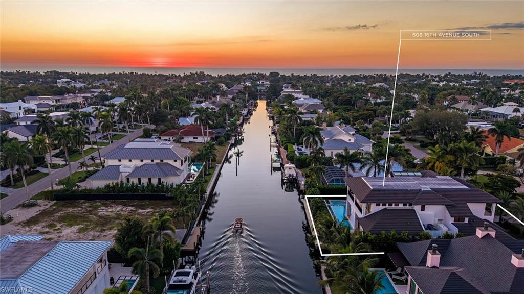 AQUALANE SHORES - Residential