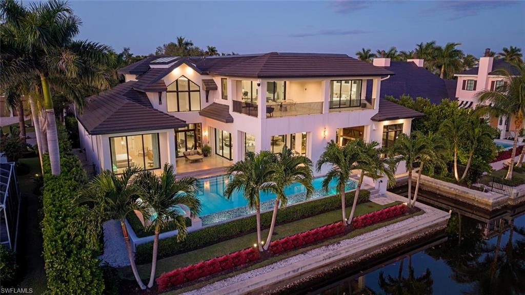 AQUALANE SHORES - Residential