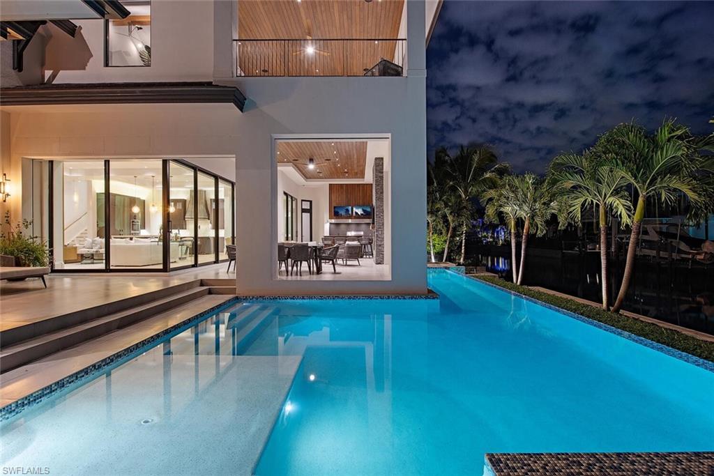 AQUALANE SHORES - Residential