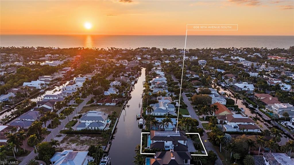 AQUALANE SHORES - Residential