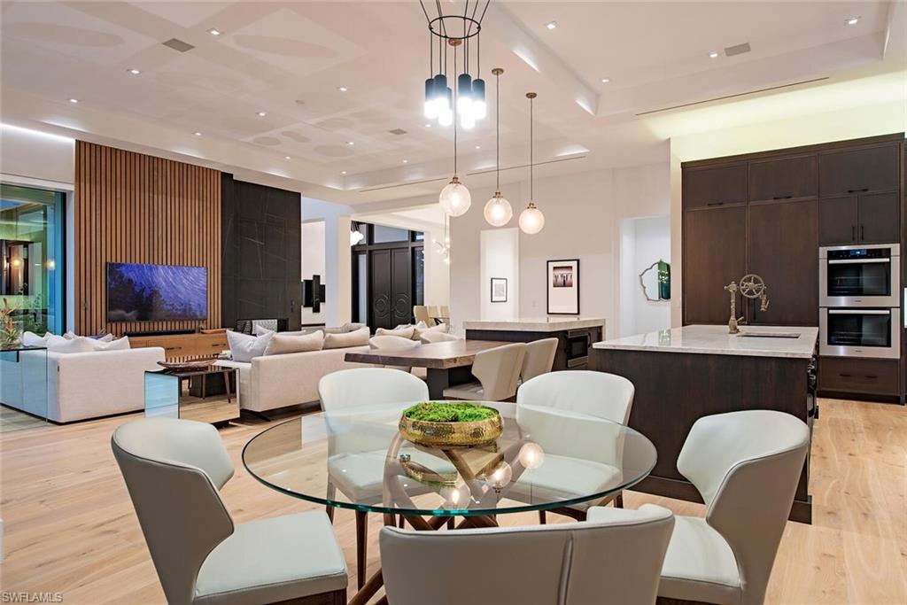 AQUALANE SHORES - Residential