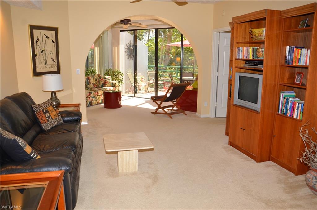 WATERFRONT IN NAPLES - Residential