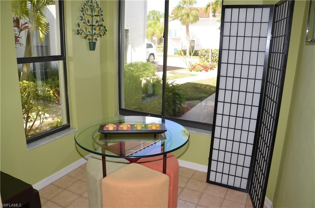 WATERFRONT IN NAPLES - Residential