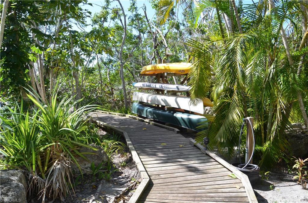WATERFRONT IN NAPLES - Residential