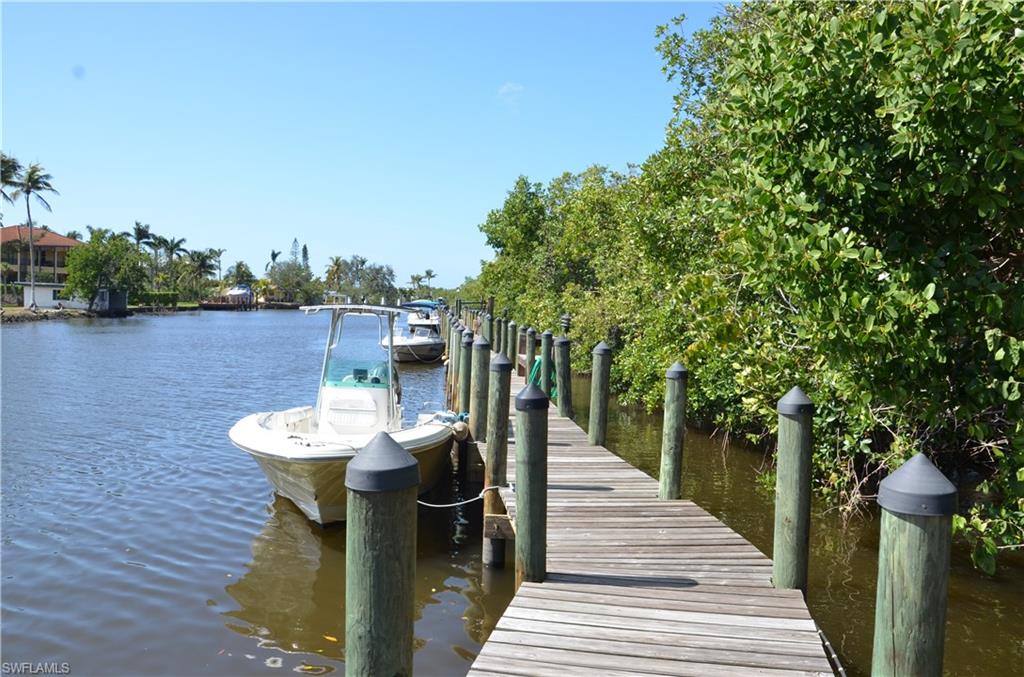 WATERFRONT IN NAPLES - Residential