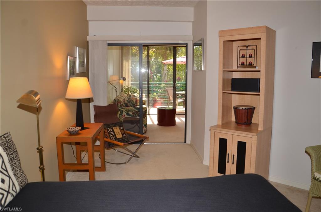 WATERFRONT IN NAPLES - Residential