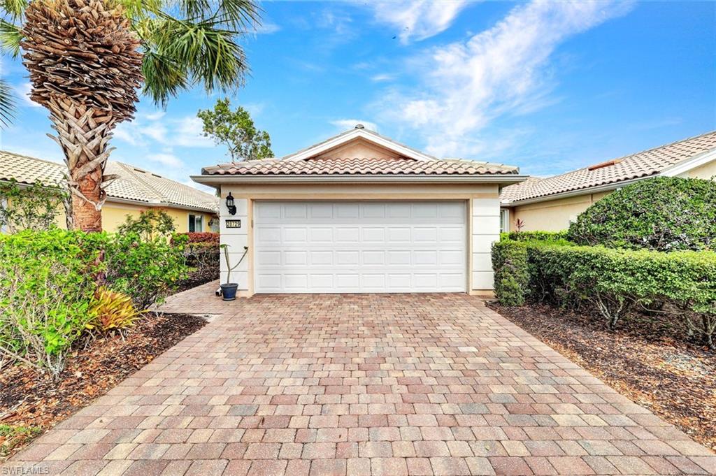 VILLAGE WALK OF BONITA SPRINGS - Residential