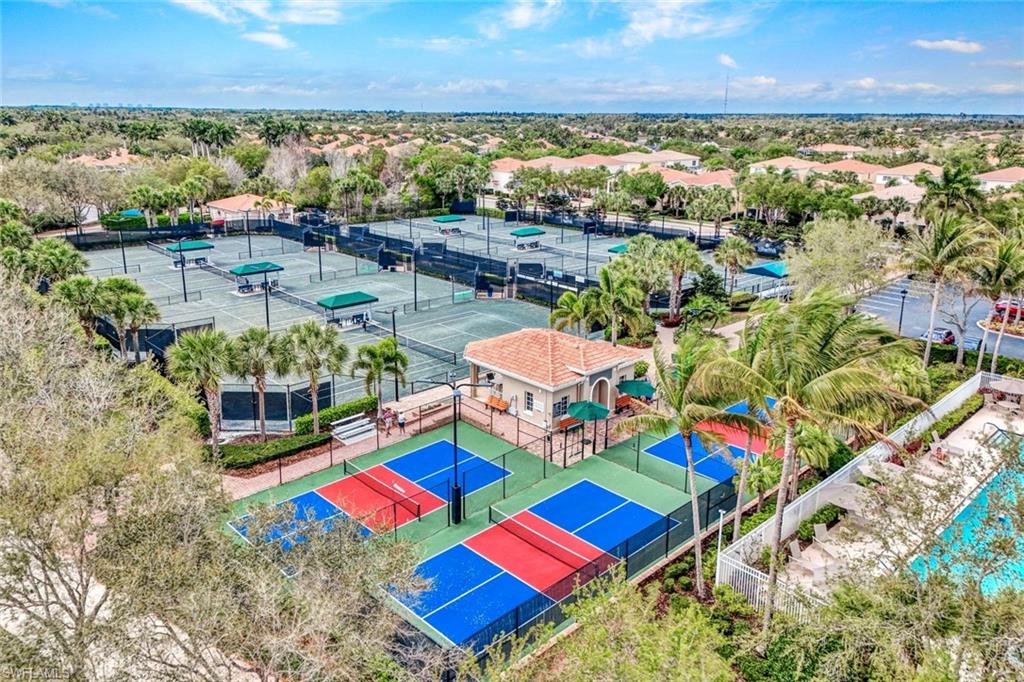 VILLAGE WALK OF BONITA SPRINGS - Residential