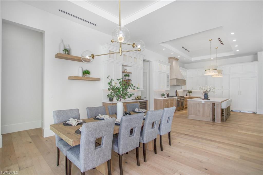 MOORINGS - Residential