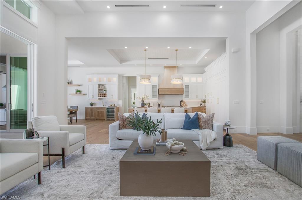 MOORINGS - Residential