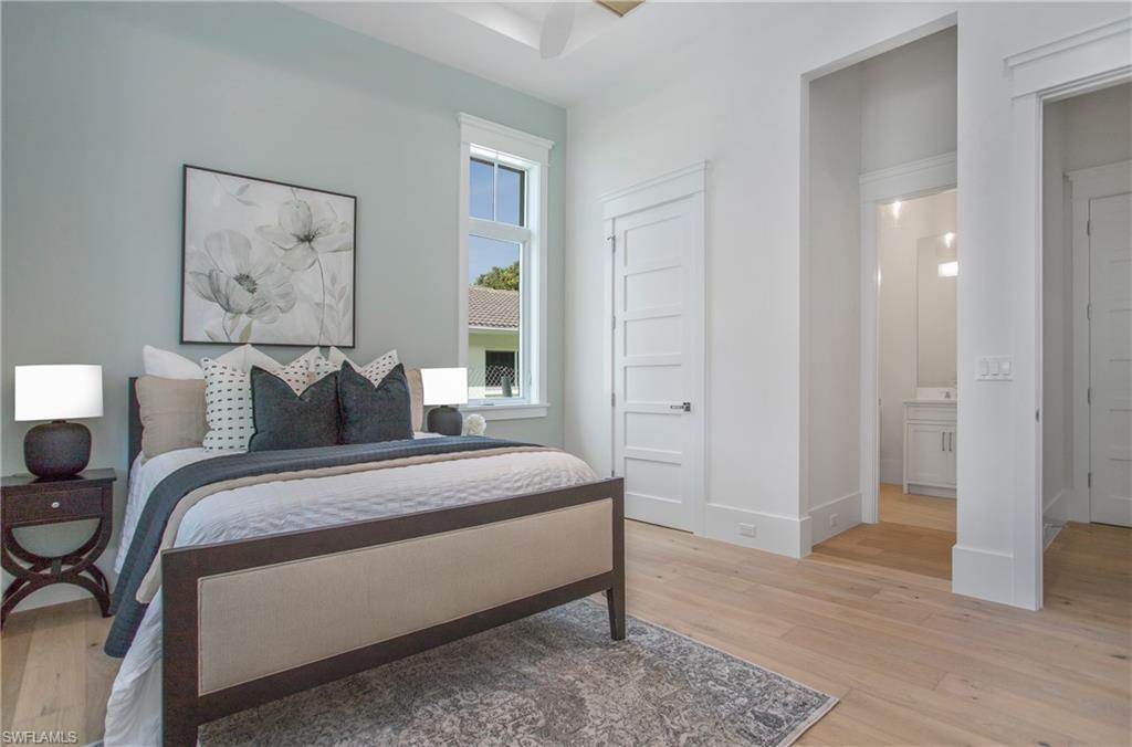 MOORINGS - Residential