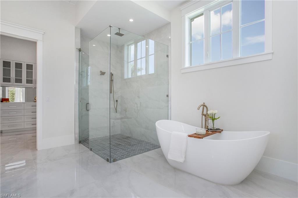 MOORINGS - Residential