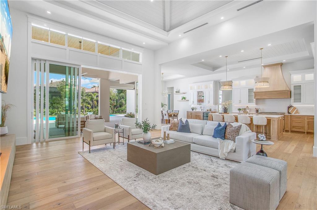 MOORINGS - Residential