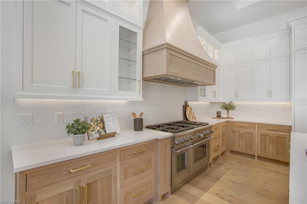 MOORINGS - Residential