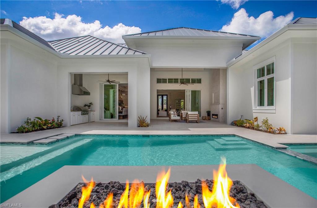 MOORINGS - Residential