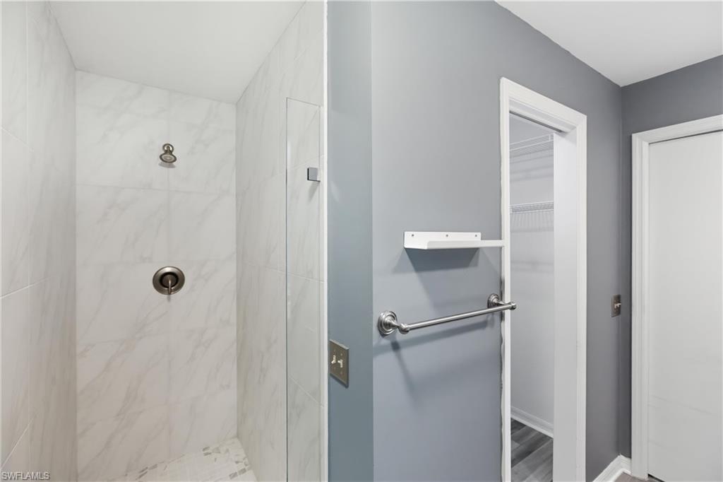 BRISTOL SQUARE - Residential