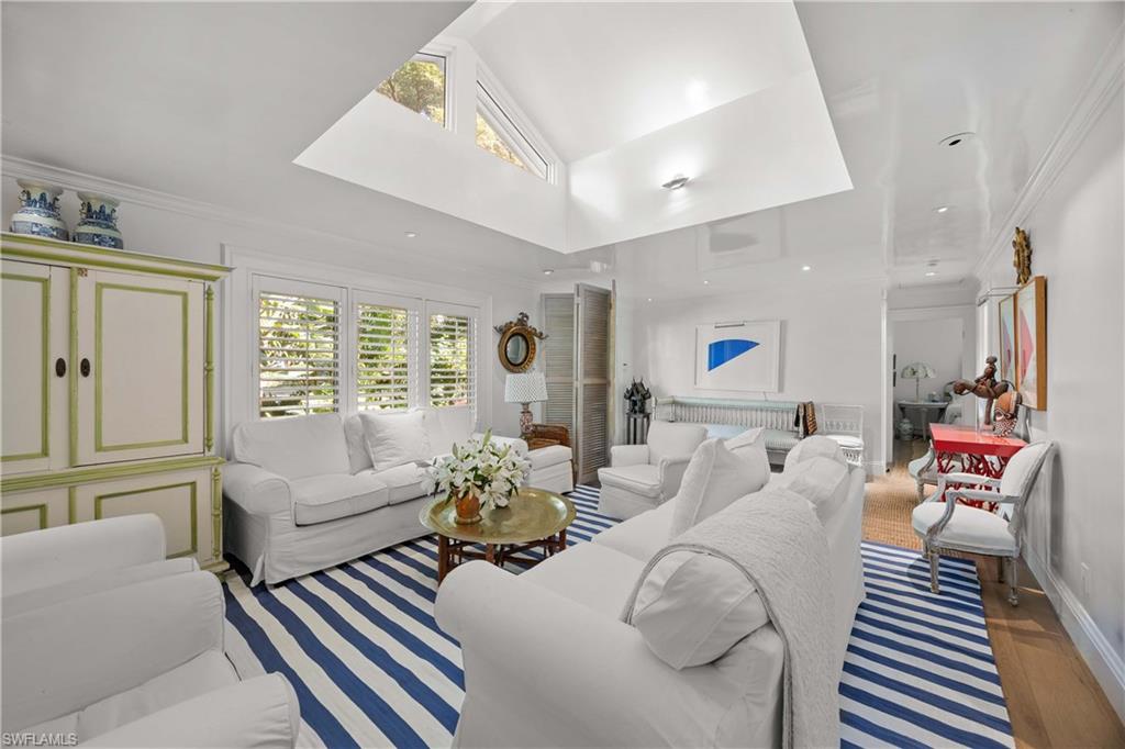 OLDE NAPLES - Residential Lease