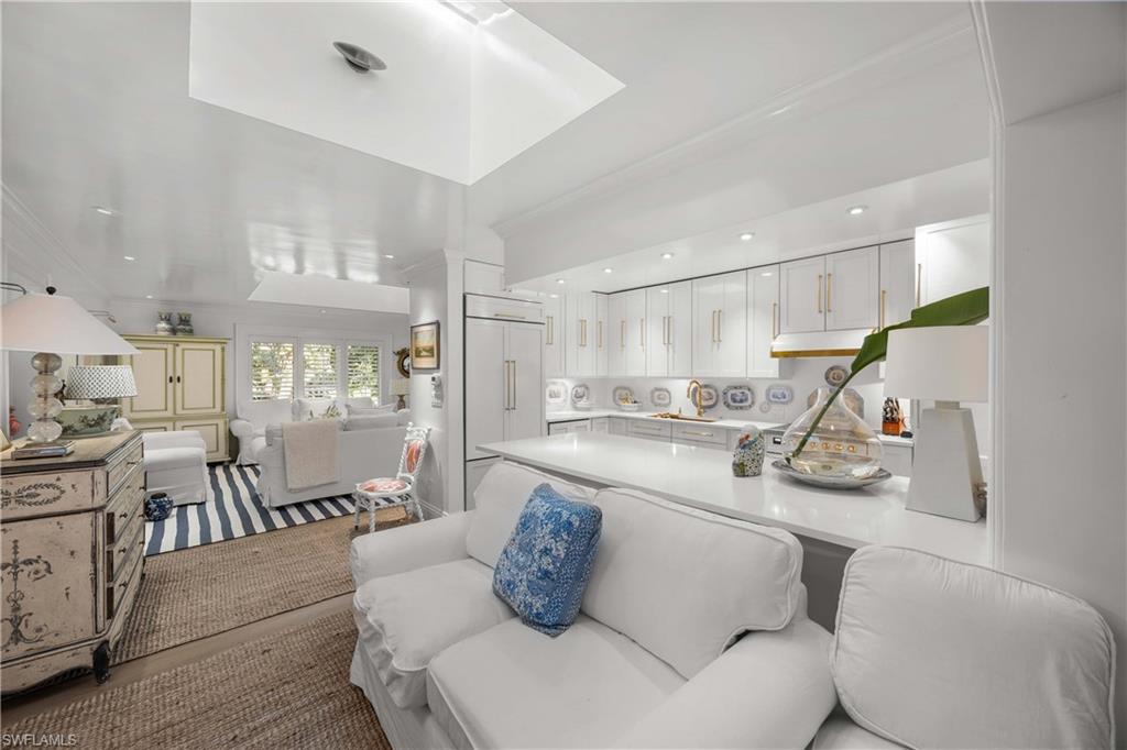 OLDE NAPLES - Residential Lease