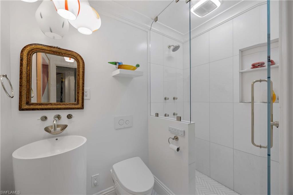 OLDE NAPLES - Residential Lease