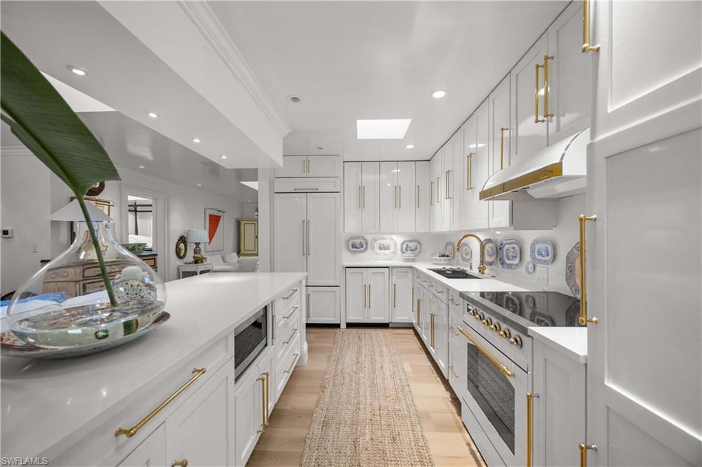 OLDE NAPLES - Residential Lease