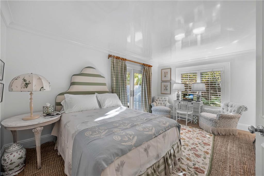 OLDE NAPLES - Residential Lease