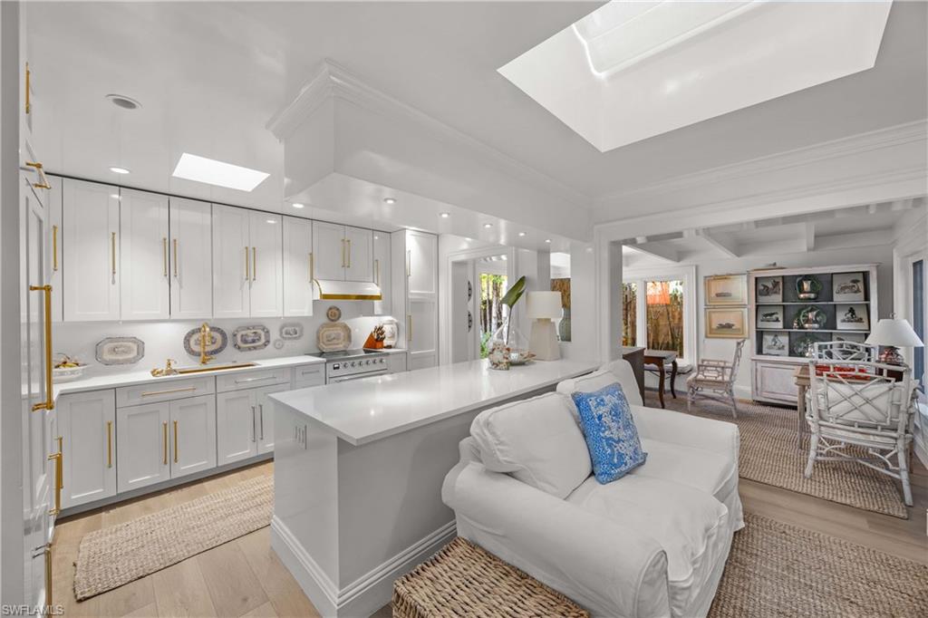 OLDE NAPLES - Residential Lease