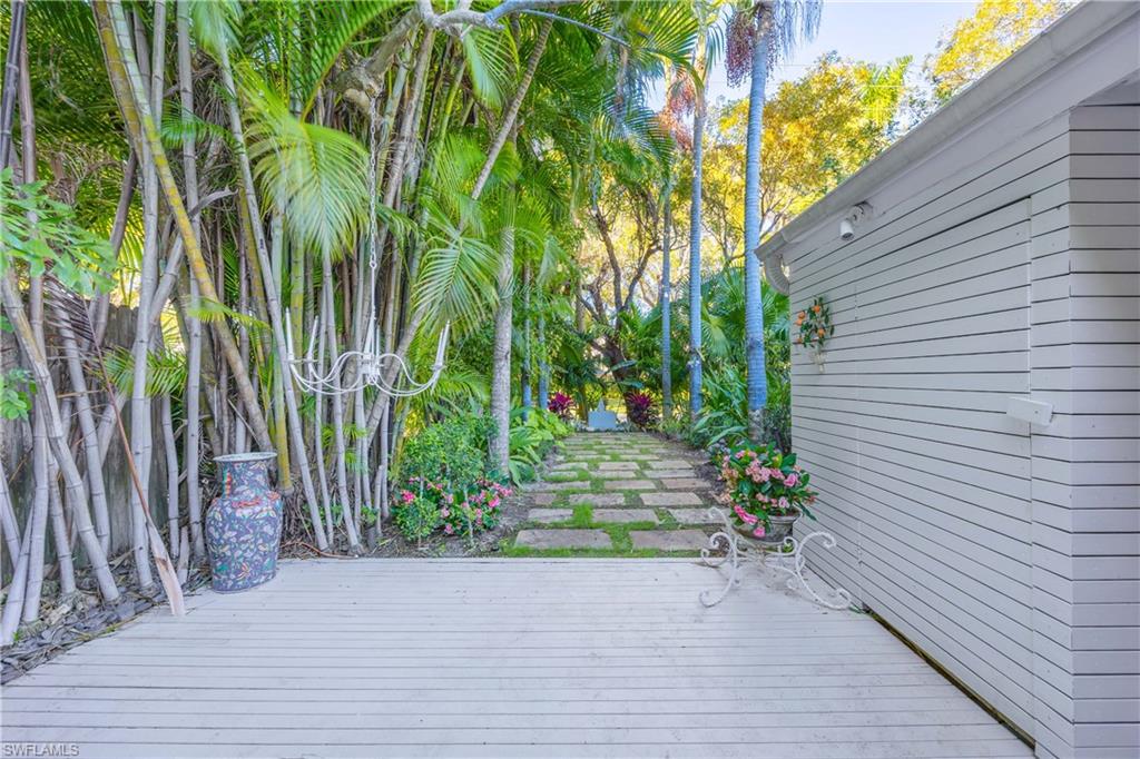 OLDE NAPLES - Residential Lease