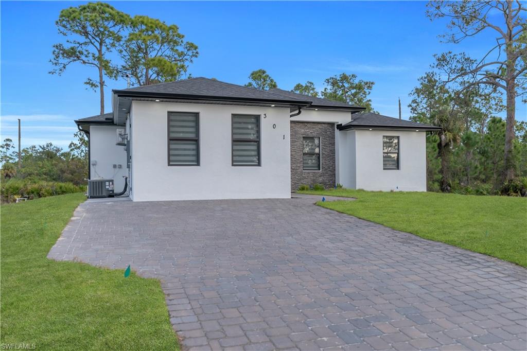 LEHIGH ACRES - Residential