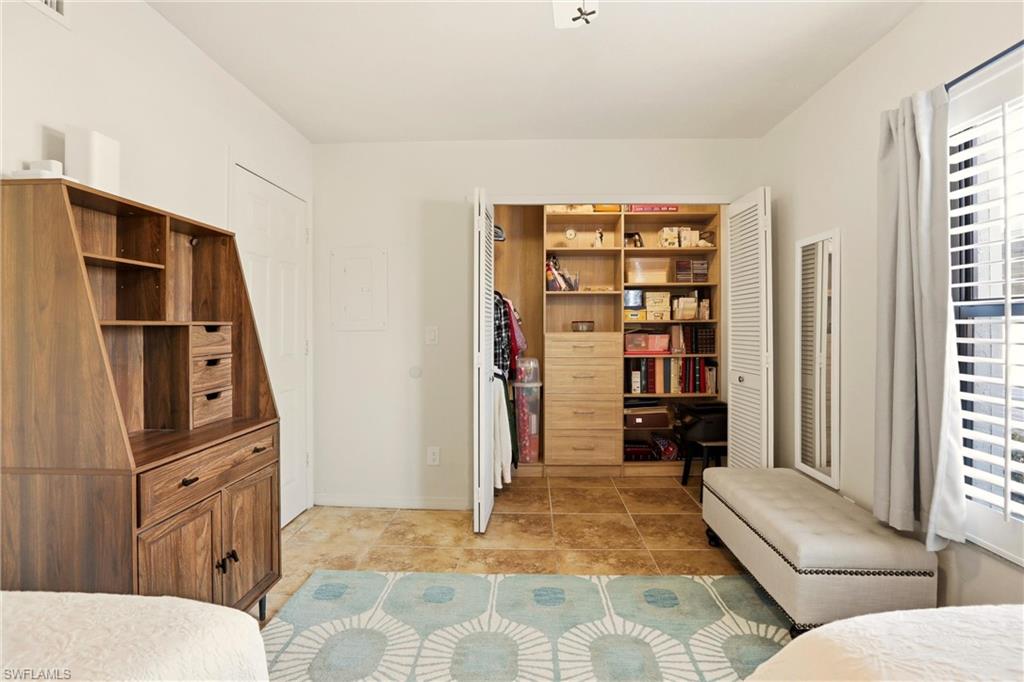 BARUNA BAY CONDO - Residential