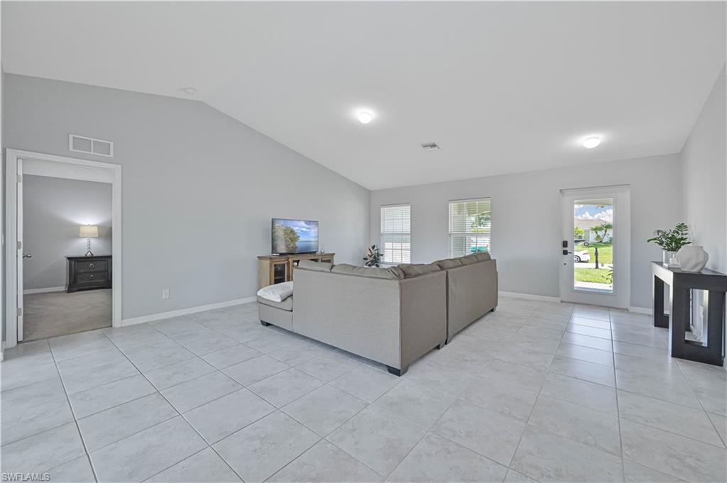 CAPE CORAL - Residential